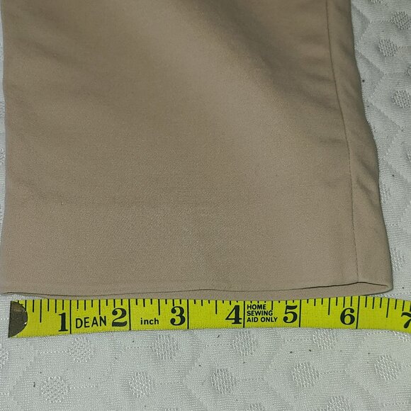 ANN TAYLOR LOFT MARISA TAPERED KHAKI COLOR CAPRI PANTS - SIZE 2 - Picture 4 of 17